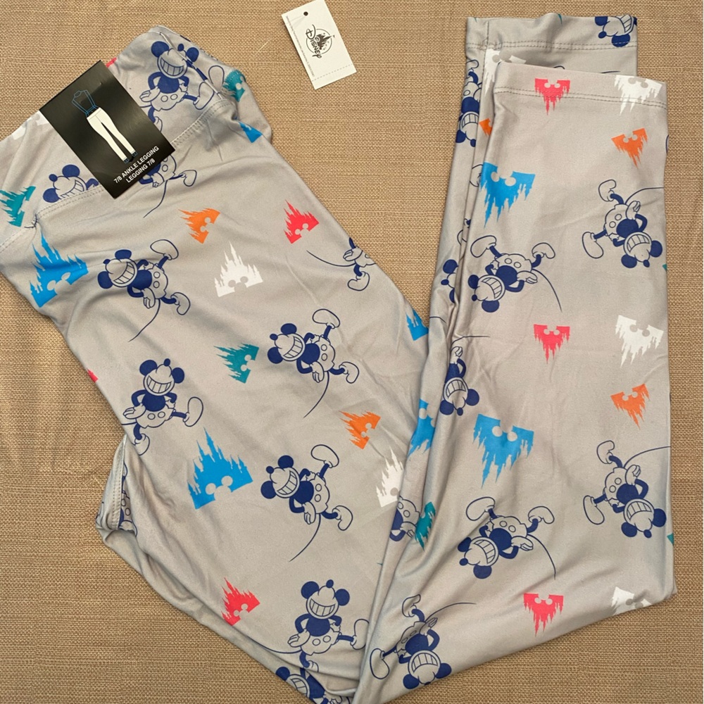 DISNEY PARKS Mickey Mouse & Castle print Leggings-  Size Medium New With Tags